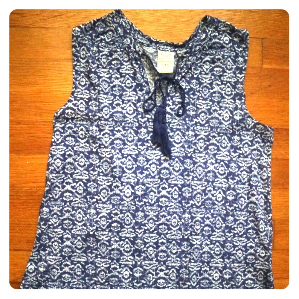 Sleeveless patterned tassel blue top Faded Glory